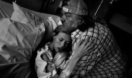 美国摄影师爆料肺炎视频,真相触目惊心