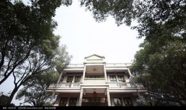 曹先生爆料房子视频播放,揭秘房子背后的惊人真相！