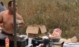 路边摊的鸭肠爆料视频,揭秘美食背后的秘密