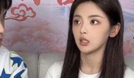 圈内爆料张艺兴杨超越,揭秘娱乐圈的神秘恋情