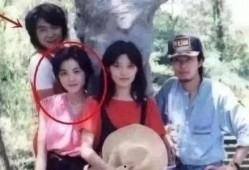 小乔吃瓜娱乐窦唯视频大全,独家视频大全带你领略音乐传奇